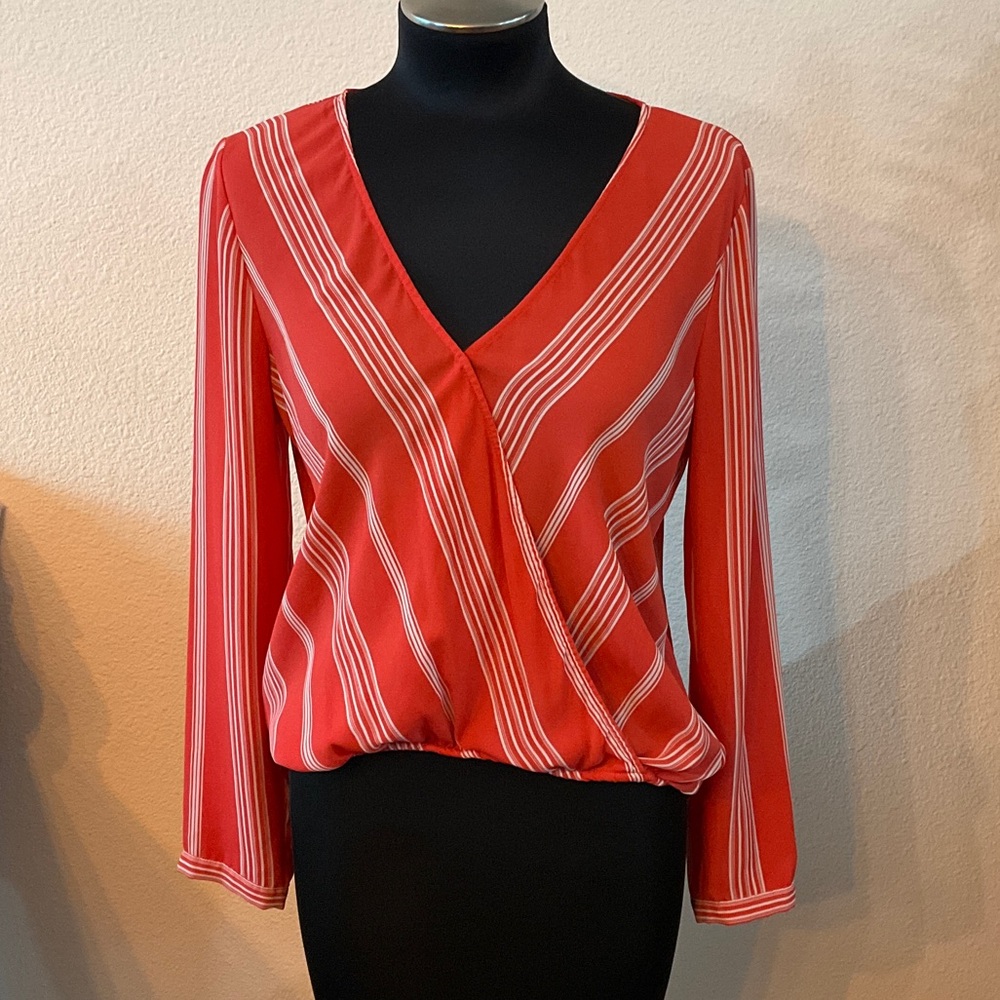 Cupcakes and Cashmere Red and White Striped V-neck faux wrap blouse sz S Small